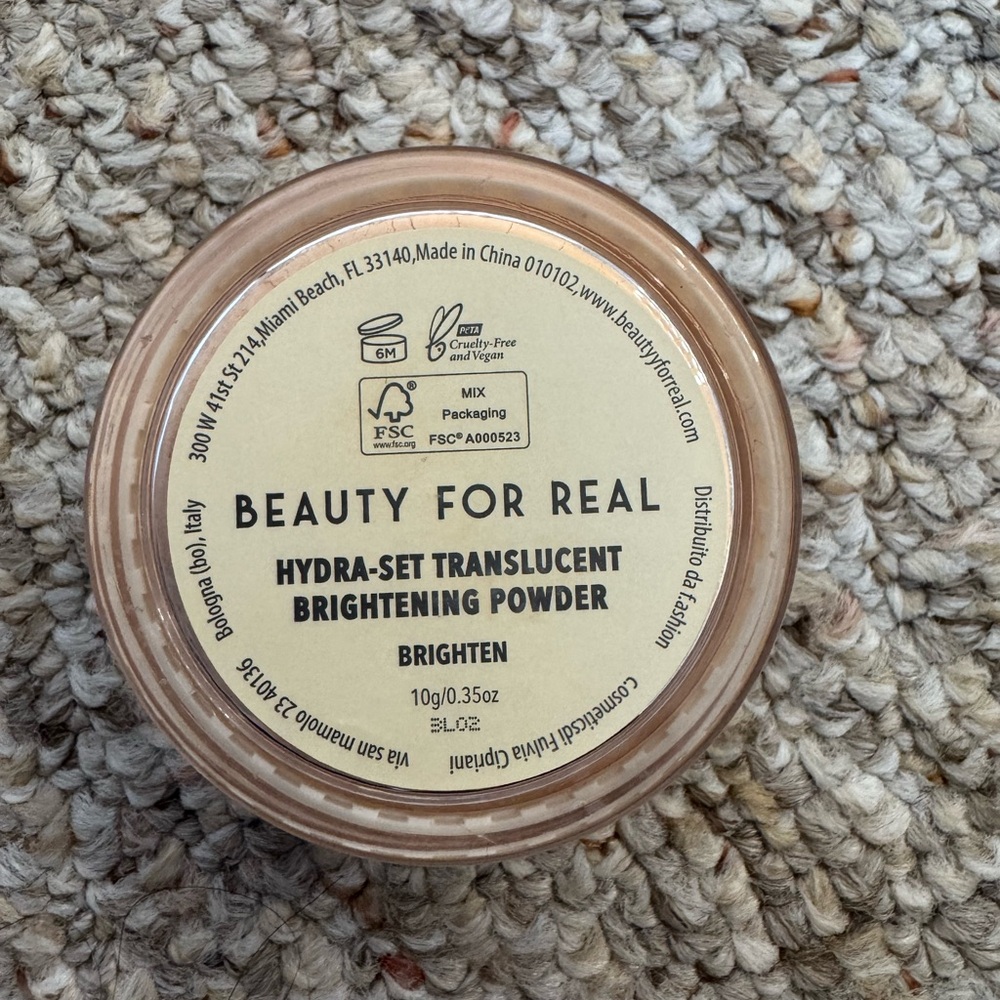 Beauty For Real Setting Powder - Translucent - Picture 3 of 3